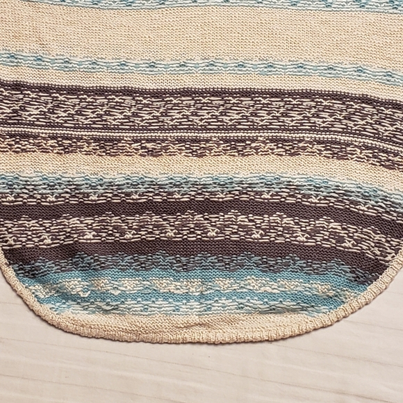 Lite and Airy Knit Top, Size L - Picture 3 of 9